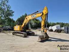 Pelles sur chenilles JCB JS 210 LC