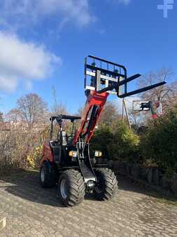 Cargadoras de ruedas 2024 Manitou MLA 3-25 H (10)