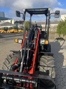 Cargadoras de ruedas 2024 Manitou MLA 3-25 H (3)