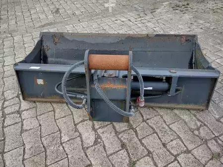 Pozostałe 2020 SCHAEFF Schwenklöffel 1.800 mm für Schaeff-SW (2)