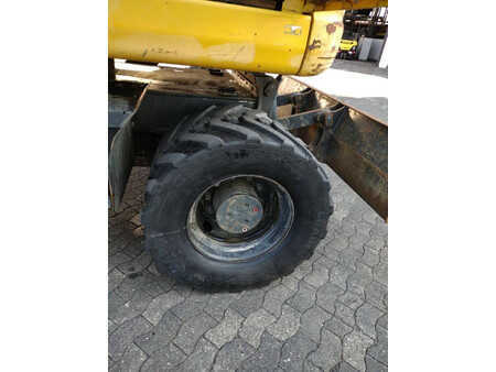 Excavadoras de ruedas 2012 Komatsu PW148-8 (17)