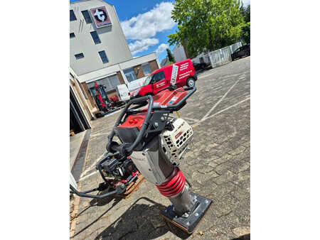 Kompaktory do odpadów 2024 Dynapac DR7X (68kg / 280mm / 17kN) (1)