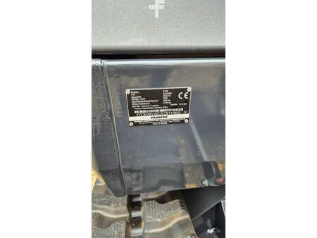 Mini pelle 2025 Yanmar SV26 Advance (8)