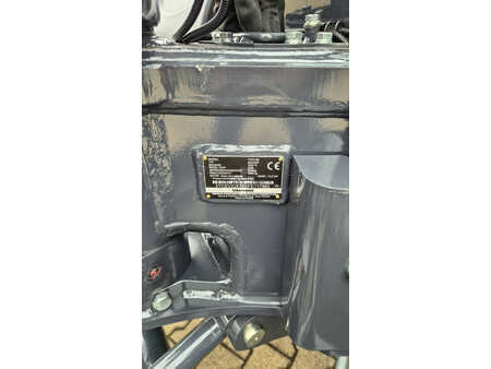 Mini pelle 2025 Yanmar Vio57-6B Advance (8)