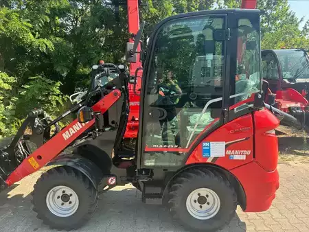 Kompaktlader 2023 Manitou MLA 2-25 H P ST5 S1 Classic Ausstattung (1)