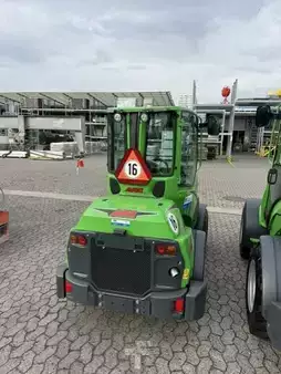 Compact Loaders 2026 Avant 755 i (6)