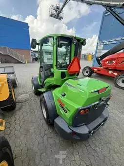 Kompaktikuormaajat 2025 Avant Kompaktlader 860 i (4)