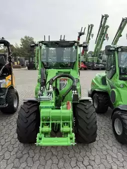 Compact Loaders 2026 Avant 860 i (4)