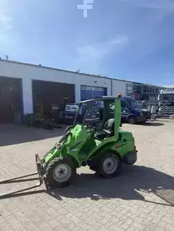Compact Loaders 2023 Avant Kompaktlader 640 i (1)