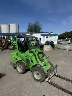 Compact Loaders 2023 Avant Kompaktlader 640 i (5)