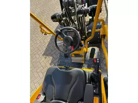 Chargeuse sur pneus 2026 Eurotrac Eurotrac W11-M stage V Wiellader (7)