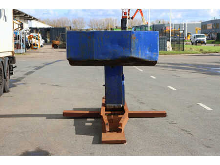 Ostatní 0 *Gooseneck CG25 (3)