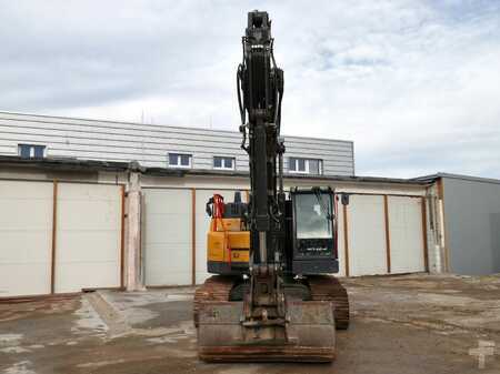 Escavadora de rodas 2019 Volvo ECR235EL (2)