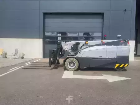 Mobilní stavební jeřáby 2020 JMG MC 130S (3)