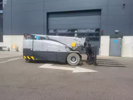 Mobilní stavební jeřáby 2020 JMG MC 130S (5)