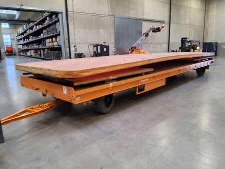 Traileri 2016 Multi-Trans VAL 30 (1)