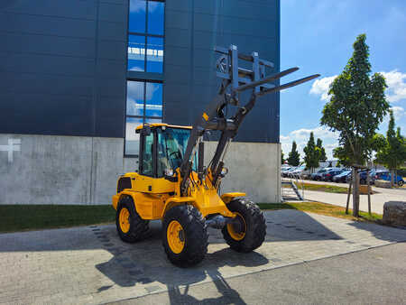 Outro 2020 Volvo L 30G (10)