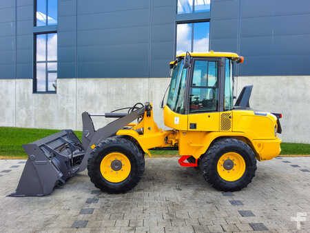 Outro 2020 Volvo L 30G (3)