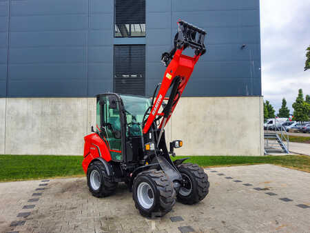 Ostatní 2023 Manitou MLA 3-25H (10)