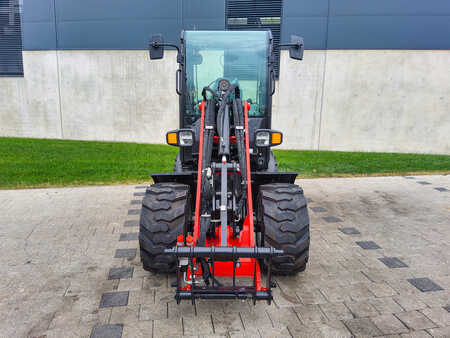 Ostatní 2023 Manitou MLA 3-25H (2)