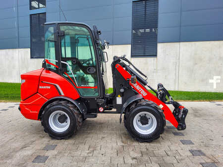 Ostatní 2023 Manitou MLA 3-25H (5)