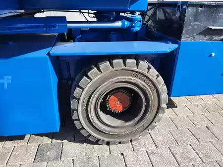 Dźwigi mobilne budowlane 2008 Valla 250 E (8)