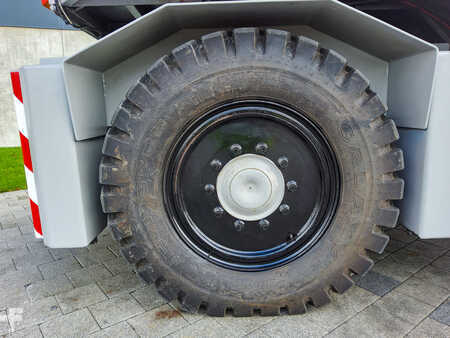 Mobil konstruktion kraner 2006 Valla 250 D (9)