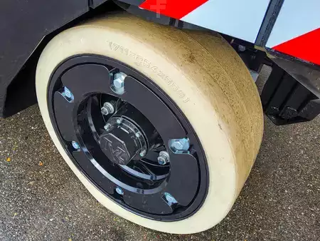 Mobil építőipari daruk 2025 JMG MC 100.08 (7)