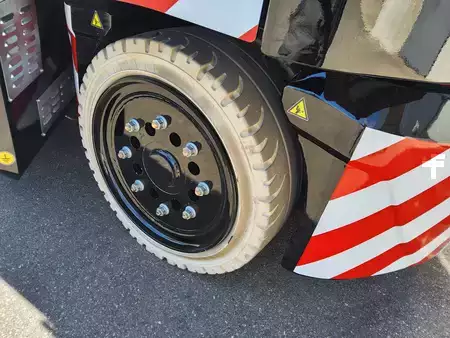 Autogru Edili 2026 JMG MC 450S (16)