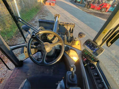 Other 2013 Caterpillar 924K (9)