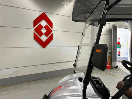 Outro 2025 FORKLIFTCENTER FLC4S 4-seater Electric Golf Cart (10)