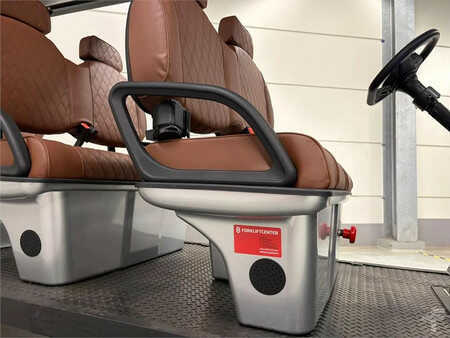 Outro 2025 FORKLIFTCENTER FLC6S 6-seater Electric Golf Cart (13)