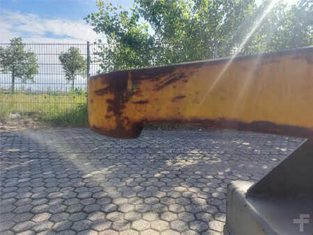 Miscelaneo 2015 CATRACOM SAN 40L SafeNeck incl parkstand (12)