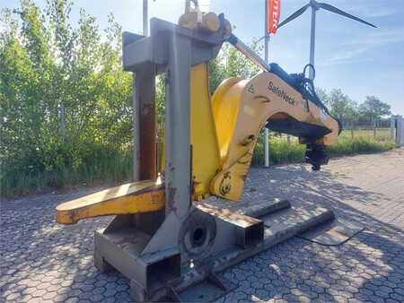 Miscelaneo 2015 CATRACOM SAN 40L SafeNeck incl parkstand (3)