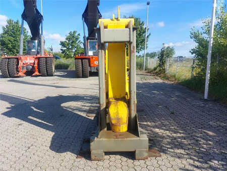 Miscelaneo 2015 CATRACOM SAN 40L SafeNeck incl parkstand (5)