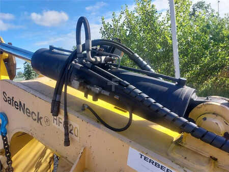 Miscelaneo 2015 CATRACOM SAN 40L SafeNeck incl parkstand (9)