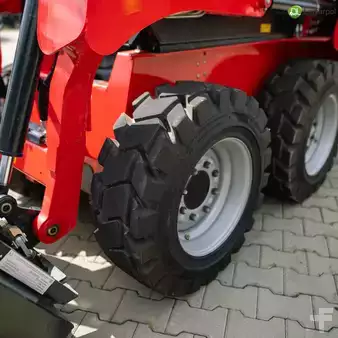 Kompakt lastare 2023 Manitou 1350R (14)