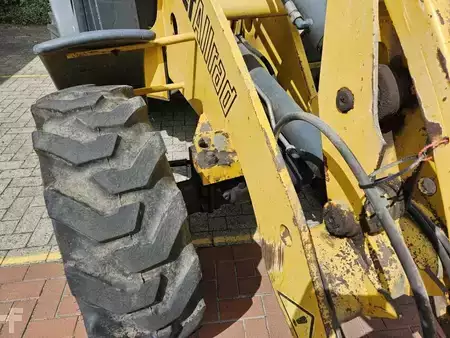 Chargeuse sur pneus 1999 Kramer 318 (16)