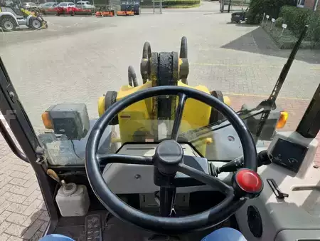 Chargeuse sur pneus 1999 Kramer 318 (9)