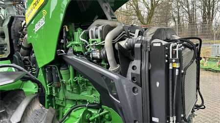 Övrigt 2021 John Deere TRAKTOR 8R370 (18)
