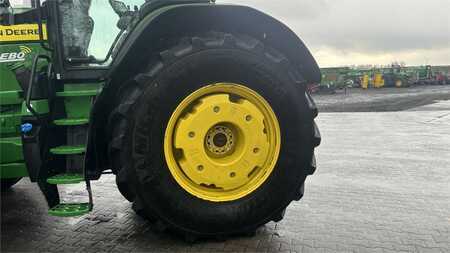 Övrigt 2021 John Deere TRAKTOR 8R370 (9)