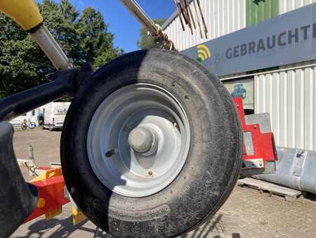 Övrigt 2017 Pöttinger TOP 1252 C (8)