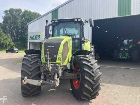 CLAAS AXION 850