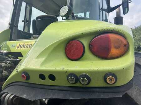 CLAAS AXION 850