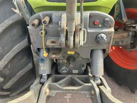 CLAAS AXION 850