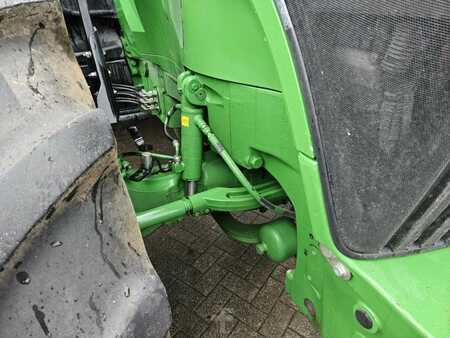 John Deere 7310R