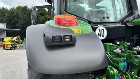 Altri 2023 John Deere TRAKTOR 6120M MIT KABINE (17)