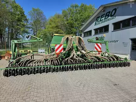 Övrigt 2002 John Deere 740A (1)