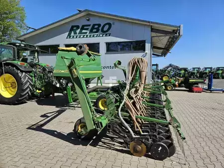 Övrigt 2002 John Deere 740A (2)