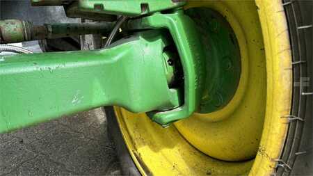 John Deere 6430